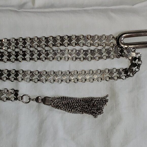 Silvertone chain belt with tassel - Picture 1 of 1